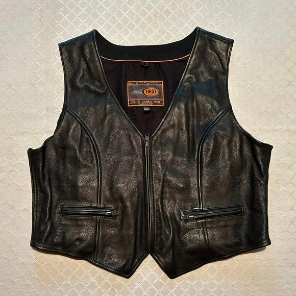 SIZE XXL FIRST CLASSICS LEATHER VEST - LIKE NEW - Picture 1 of 9